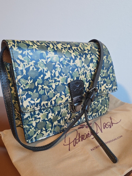 Patricia Nash Handbags - PATRICIA NASH NWOT Locri Olive Groves Crossbody Bag With Dust Bag